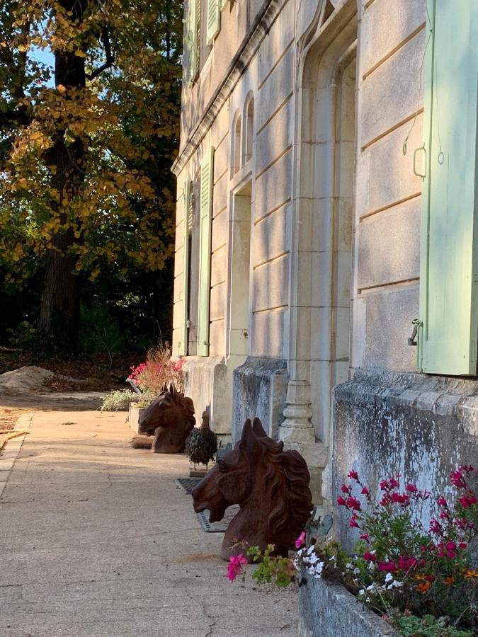 Château du Mauny, gîtes et chambres d'hôtes en Bourgogne Rosey Exterior foto